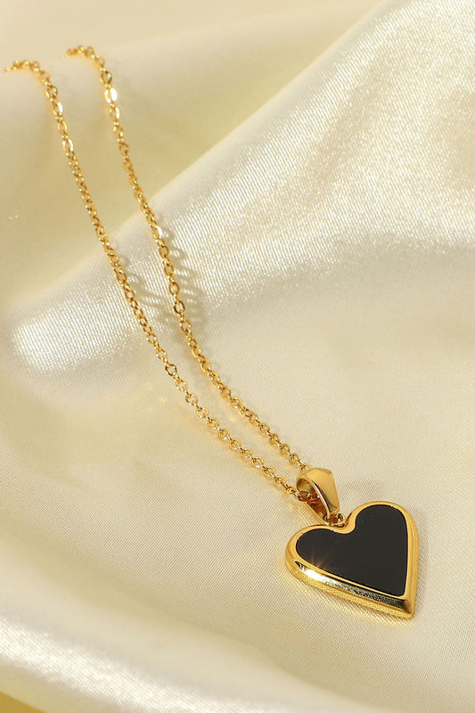 Bordered Heart Chain Necklace